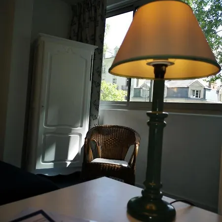 Hotel Trianon Tours