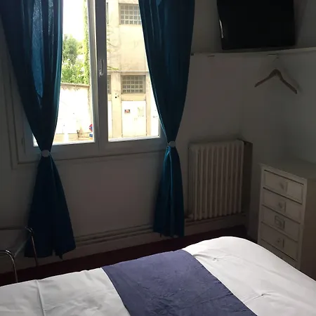 Trianon Hotel Tours