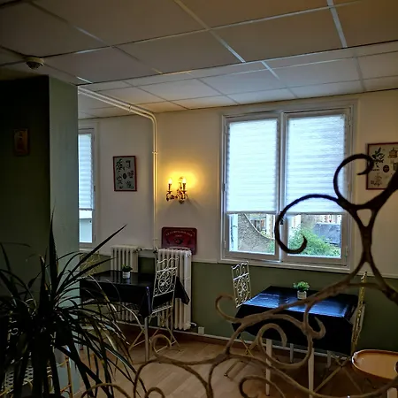 Hotel Trianon Tours 2*