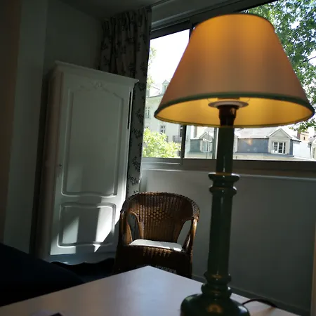 Hotel Trianon Tours 2*