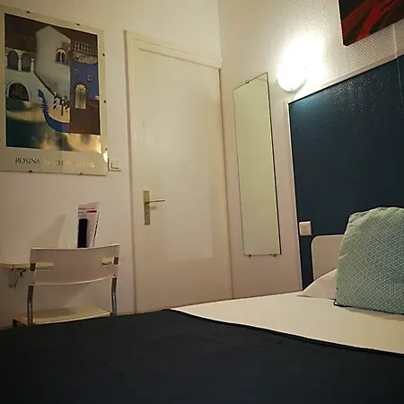 Trianon Hotel 2*