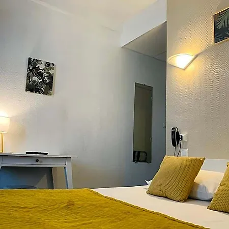 Hotel Trianon Tours