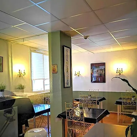 Trianon Hotel