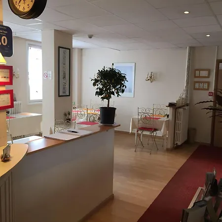 Hotel Trianon Tours 2* Tours