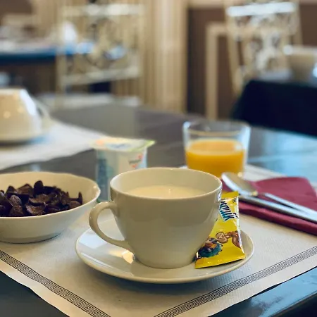 Hotel Trianon Tours Hotel